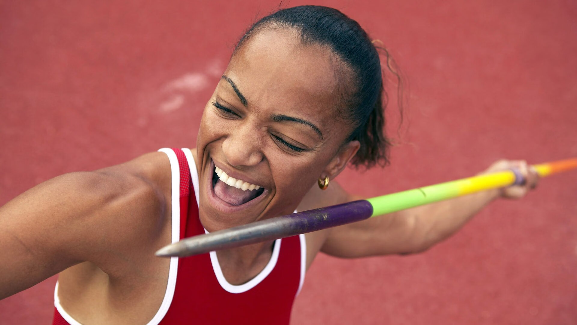 “胡利安·门德斯的突破与传球，助阿根廷美洲狮队攻守兼备”