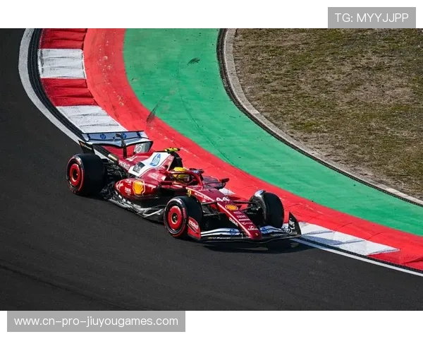 F1赛季揭幕战：汉密尔顿与维斯塔潘激战至最后一圈