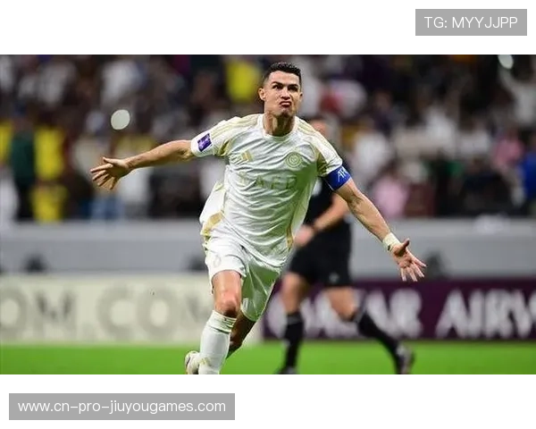 C罗底线倒三角险些制造破门，惊艳全场！